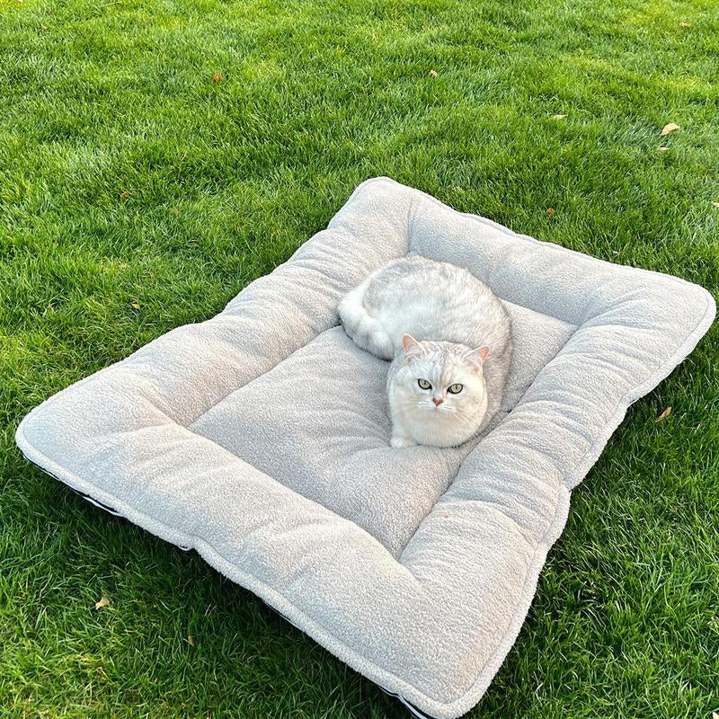 Pet Bed, Soft Plush Cat Bed, Pet Sleeping Mat, Outdoor Essential Items for Pets, Pet Accessories
