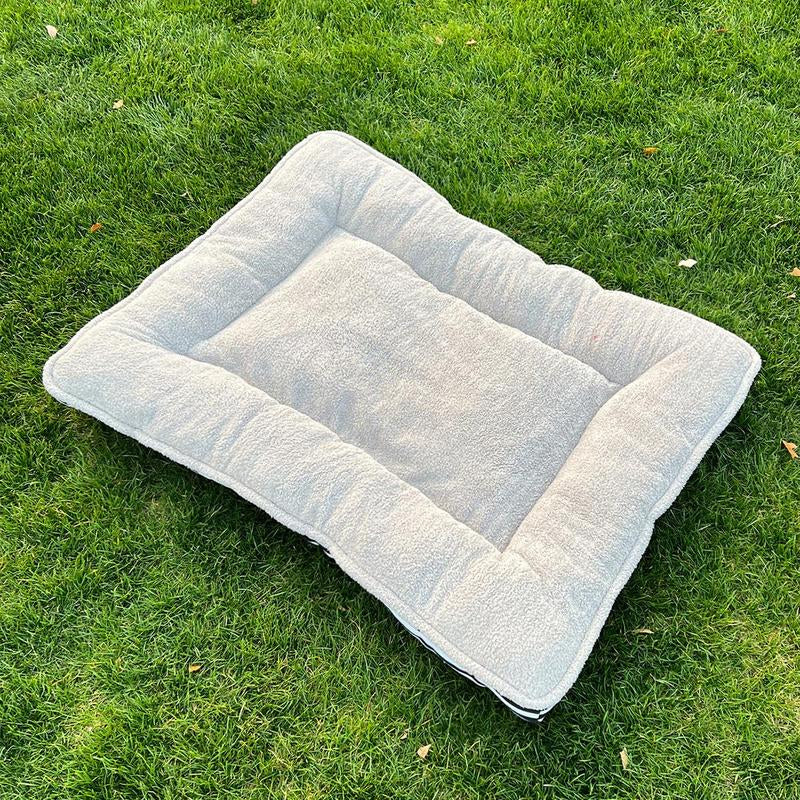 Pet Bed, Soft Plush Cat Bed, Pet Sleeping Mat, Outdoor Essential Items for Pets, Pet Accessories
