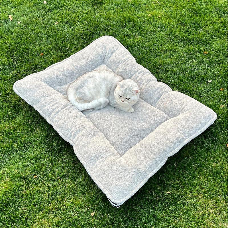 Pet Bed, Soft Plush Cat Bed, Pet Sleeping Mat, Outdoor Essential Items for Pets, Pet Accessories