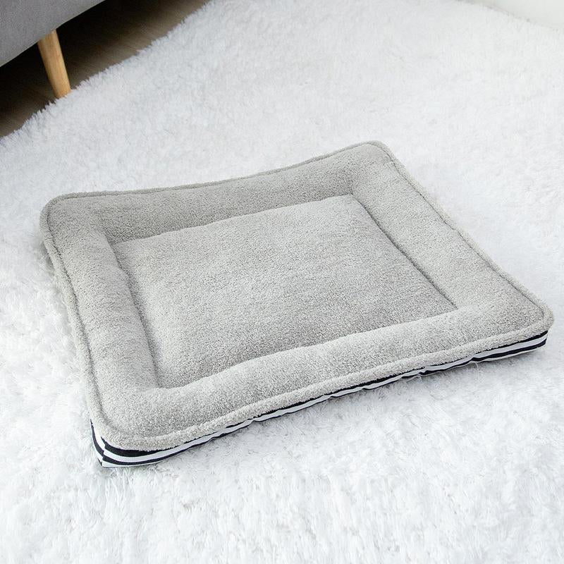 Pet Bed, Soft Plush Cat Bed, Pet Sleeping Mat, Outdoor Essential Items for Pets, Pet Accessories
